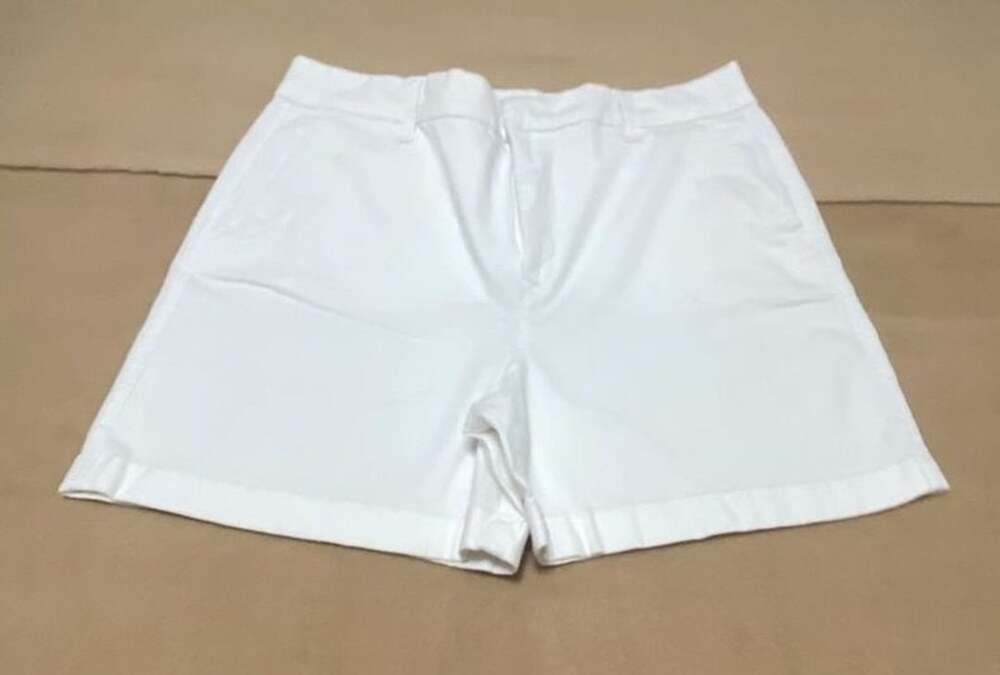 Gloria Vanderbilt Ladies' Chino Shorts (14)
